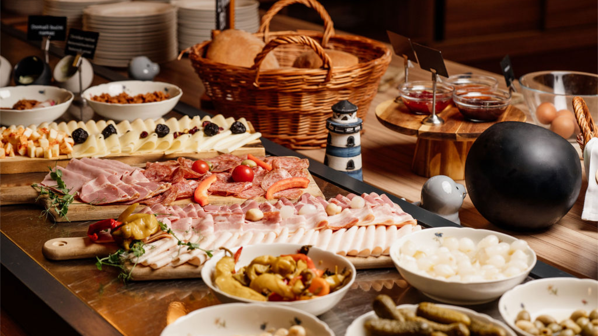 Prleška gozba – narezci, sirevi i domaće delicije